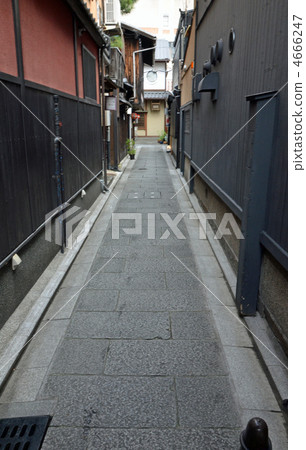 在祗園的小巷後面 4666247