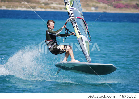 windsurfing on the move windsurfing on the move 4670192