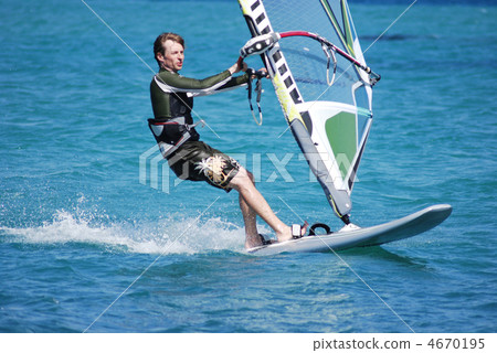 windsurfing on the move windsurfing on the move 4670195