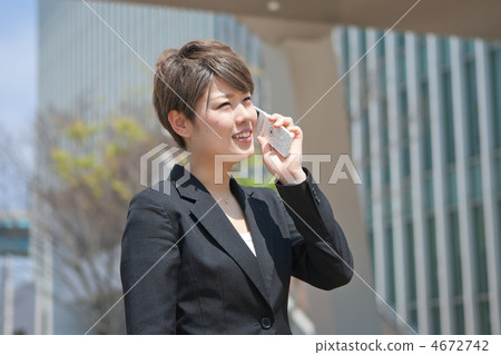 正在談判的婦女 正在談判的婦女 4672742