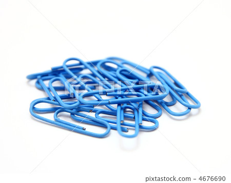 Color paper clips to background. Color paper clips to background. 4676690