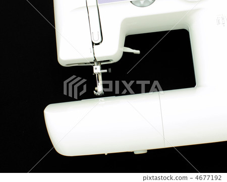 The sewing-machine 4677192