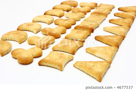 salted crackers 4677537