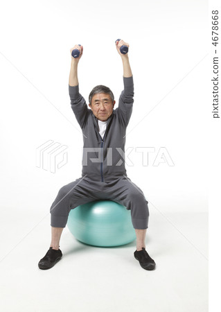 鍛煉的成熟男人 鍛煉的成熟男人 4678668