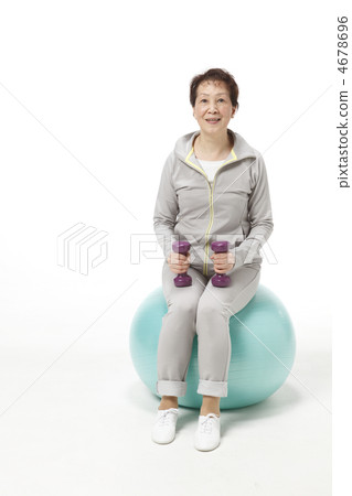 成熟年齡女士行使 成熟年齡女士行使 4678696