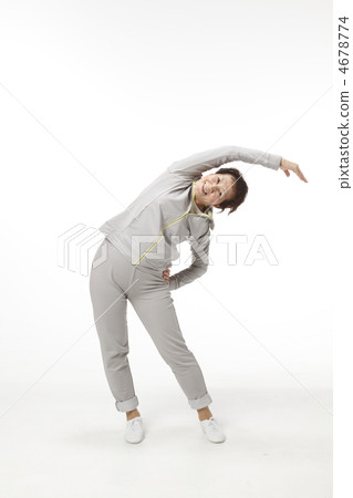 成熟年齡女士行使 4678774