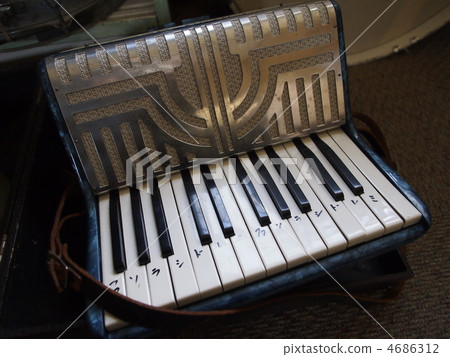 手風琴 4686312