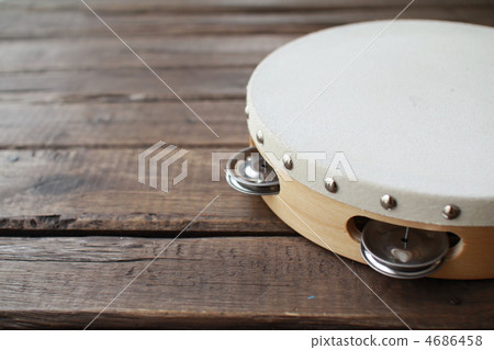 Tambourine percussion instrument 4686458