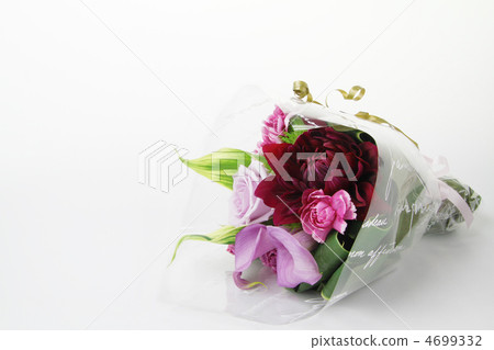 Purple Flower Arrangement 2 4699332