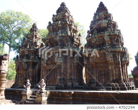 Banteay Srei (Angkor monuments group) 4702294