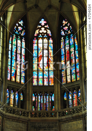 裡面布拉格城堡和聖Vitus大教堂 裡面布拉格城堡和聖Vitus大教堂 4704084