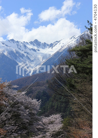 Mt. Houjube from the Komagane-kogen 4704130