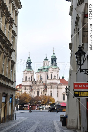 布拉格老鎮和聖Micrach教會 4704870
