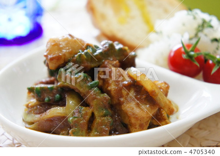 Goya and pork curry Goya and pork curry 4705340