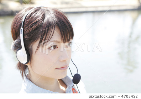 Female model of headset: Otomo Ayumu Female model of headset: Otomo Ayumu 4705452