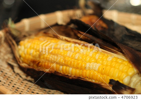 Corn grilled noodles 4706923