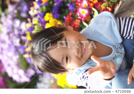 Flowers and children 4710086