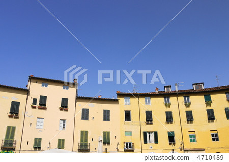 Lucca Mercato square Lucca Mercato square 4710489