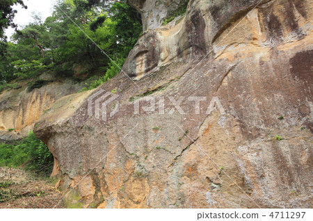 Hiraizumi rock face Great Buddha 4711297