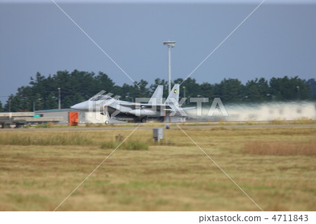 F 15 F 15 4711843