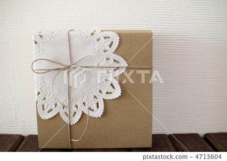 Natural lace paper gift box Natural lace paper gift box 4713604