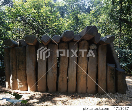 Monuments of La Venta ruins park grave Monuments of La Venta ruins park grave 4715087