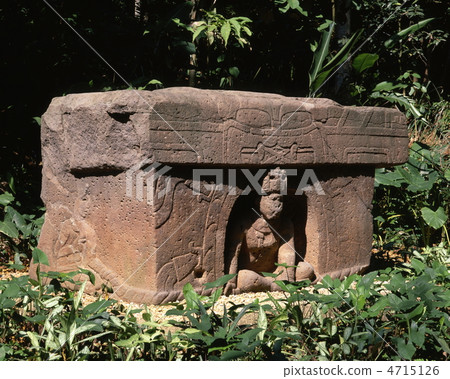 La Venta ruins park altar of victory La Venta ruins park altar of victory 4715126