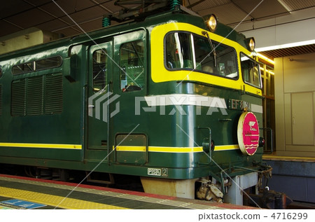 等待從Twilight Express大阪站出發 等待從Twilight Express大阪站出發 4716299