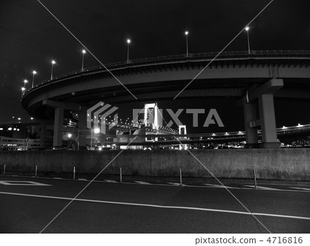 Rainbow bridge as a huge building structure Rainbow bridge as a huge building structure 4716816