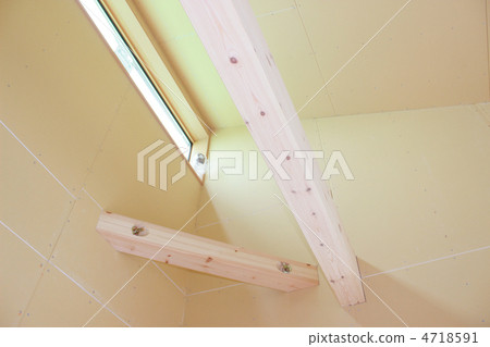 High side light and beam 4718591