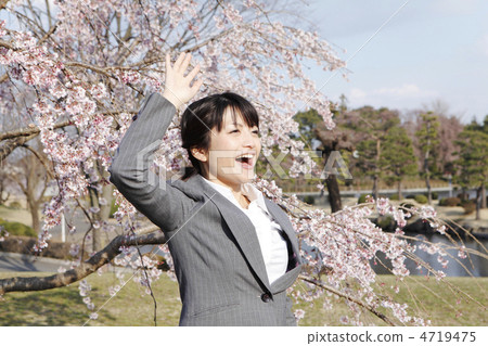 Female model of business suit: Otomo Ayumu Female model of business suit: Otomo Ayumu 4719475