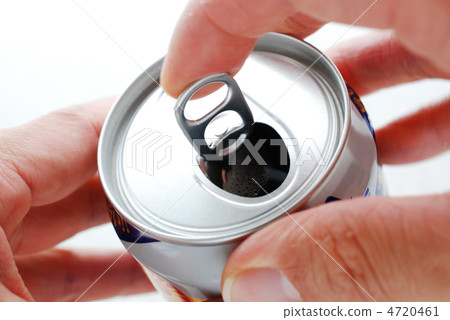 雙手打開罐裝啤酒 雙手打開罐裝啤酒 4720461