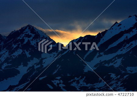 Dawn of Alaska 4722710