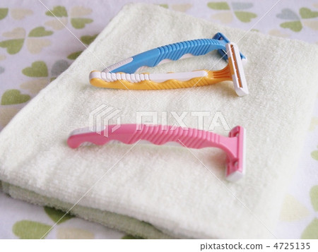 A razor 4725135