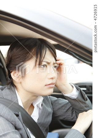 Female model suffering from work: Otomo Ayumu 4726915