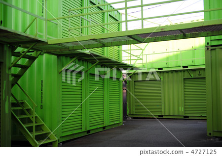 Container warehouse -3 4727125
