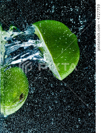 fruit splash 4727759