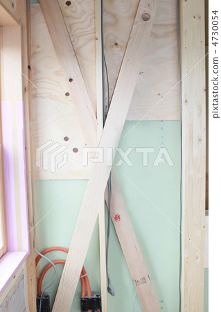 Seismic reinforcement 4730054