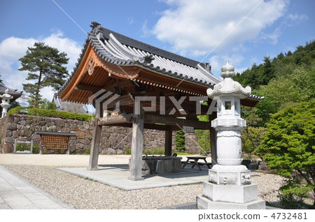 Kannondo in early summer 4732481