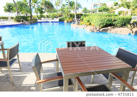Resort hotel's Pullside Bar 4733811