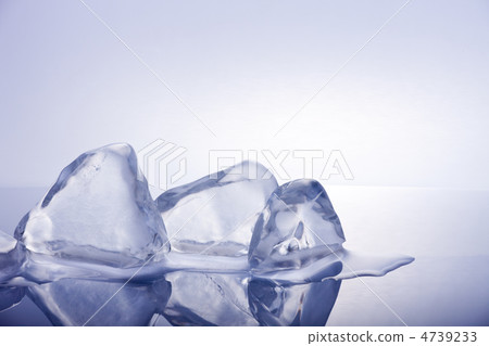 Ice 4739233