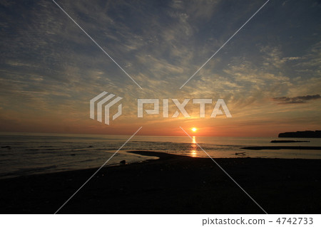 Sunset sunk in the Sea of Japan on the Oshima peninsula 4742733