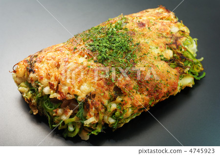 Delicious onion grilled 4745923