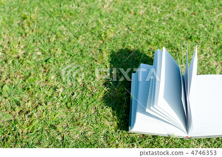 一本散落在風中的書 一本散落在風中的書 4746353