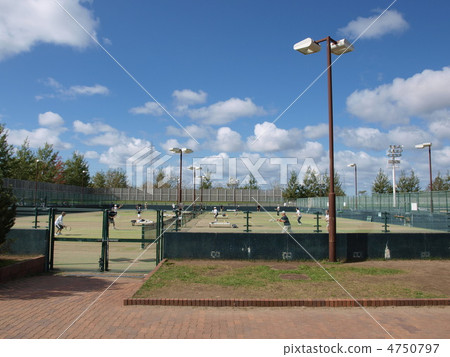 Clear sky tennis court Clear sky tennis court 4750797