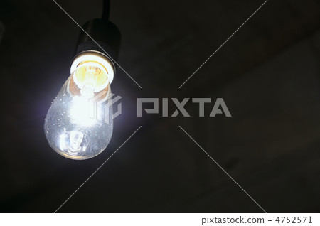 Light bulb light 4752571