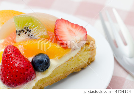 Fruit tart  4754134