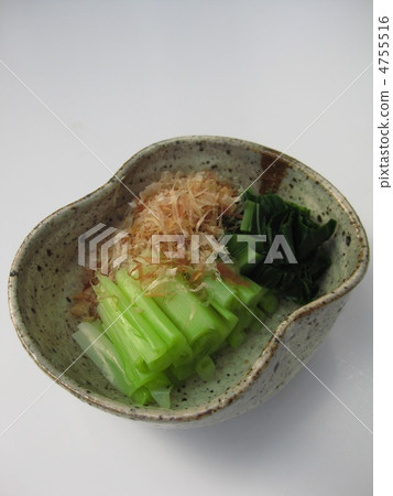 Semi-noodle dipping Semi-noodle dipping 4755516