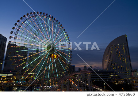Night view of Yokohama Minato Mirai 21 4756660
