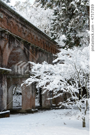 南禪寺水道雪景 4757389